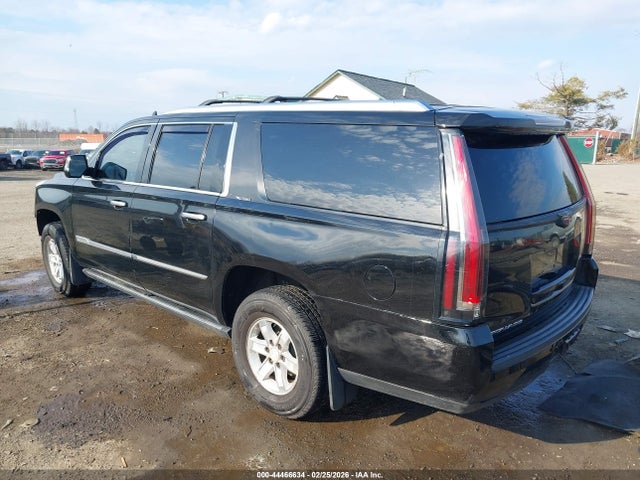 2015 CADILLAC ESCALADE ESV 1GYS4TKJ3FR736563 Photo 2