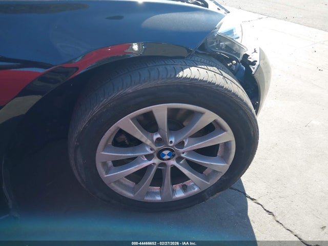 BMW 320i 2018 WBA8A9C55JAH13435 Image 19