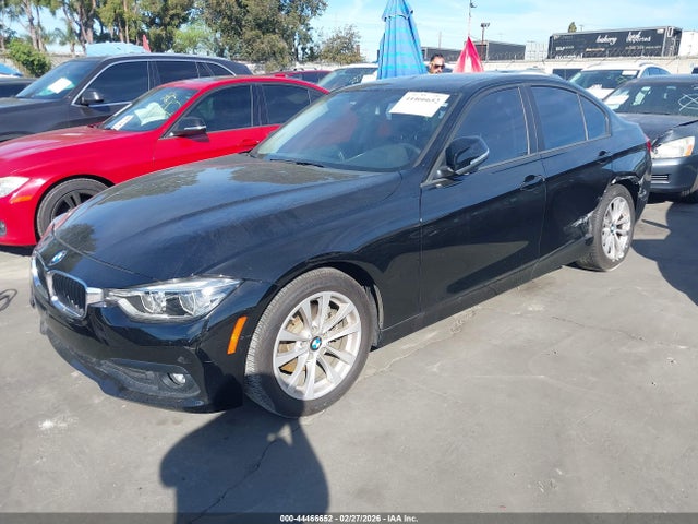 2018 BMW 320I WBA8A9C55JAH13435 Photo 1