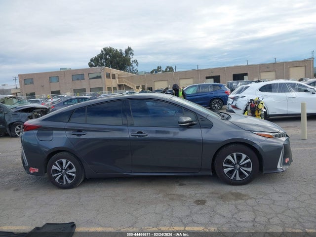 Toyota Prius Prime Premium 2017 JTDKARFP1H3044159 Image 13
