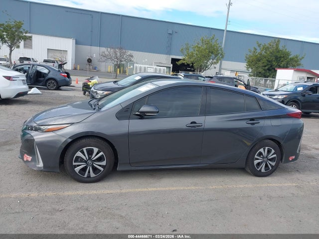 Toyota Prius Prime Premium 2017 JTDKARFP1H3044159 Image 14