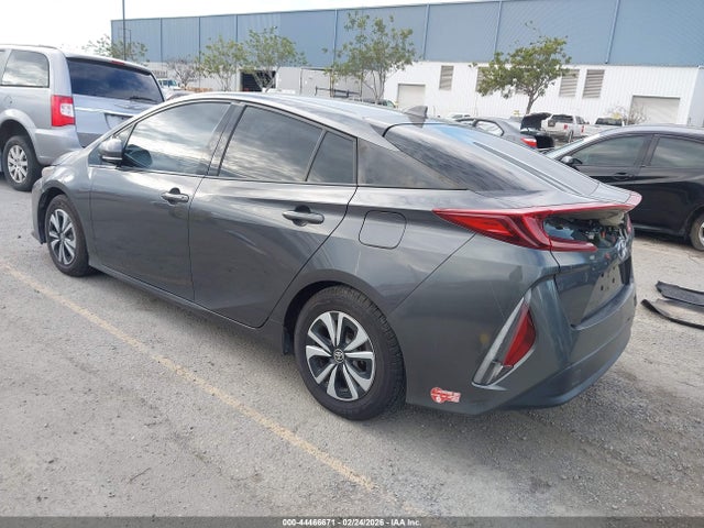 Toyota Prius Prime Premium 2017 JTDKARFP1H3044159 Image 3