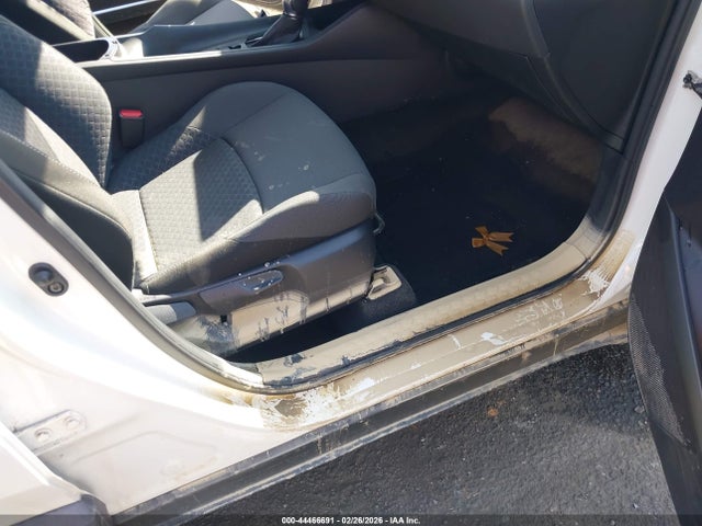 JTNKHMBX6M1110372 Toyota C-HR LE