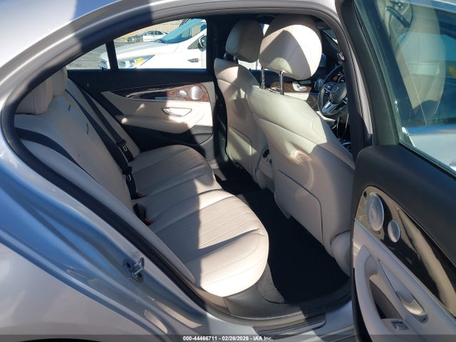 2019 MERCEDES-BENZ E 300 WDDZF4JB7KA689552 Photo 7