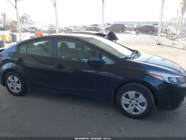 KIA FORTE LX 2018 3KPFK4A76JE282340 Image 13