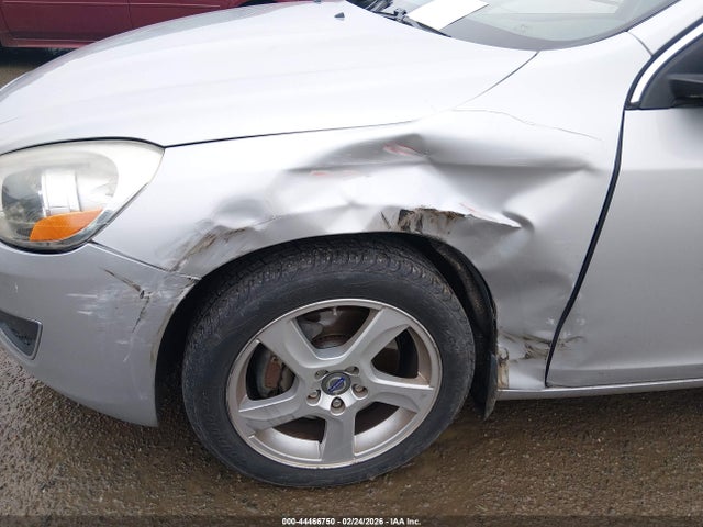 2012 VOLVO S60 YV1622FS4C2117267 Photo 5