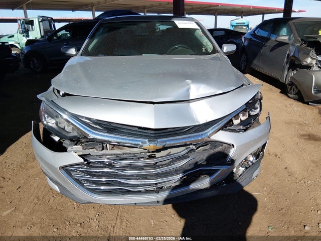 1G1ZE5SX2LF042602 Chevrolet Malibu Fwd Premier