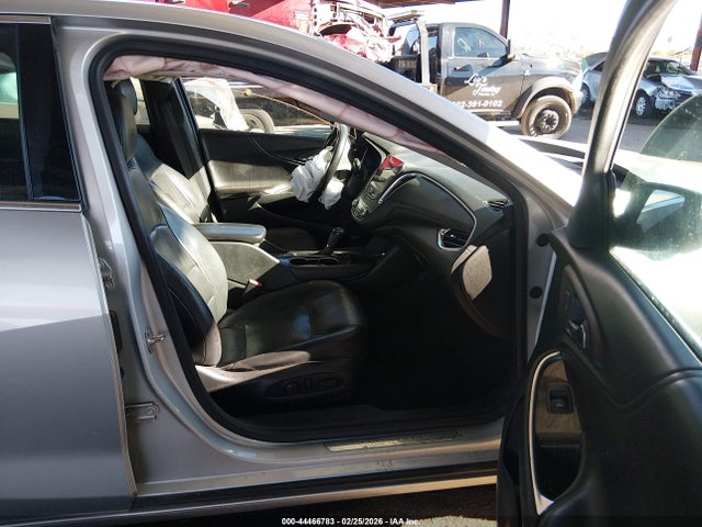 1G1ZE5SX2LF042602 Chevrolet Malibu Fwd Premier