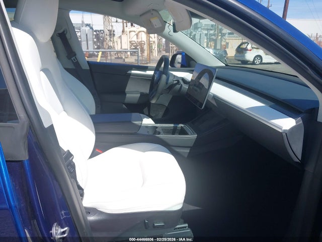 7SAYGDEF9PF662371 Tesla Model Y Performance Dual Motor All-wheel Drive