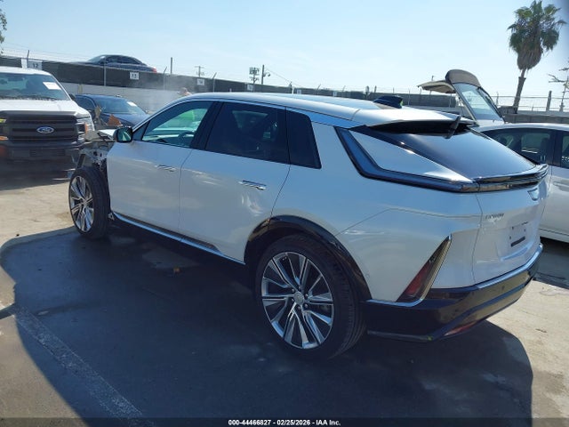2024 CADILLAC LYRIQ 1GYKPSRK2RZ118297 Photo 2