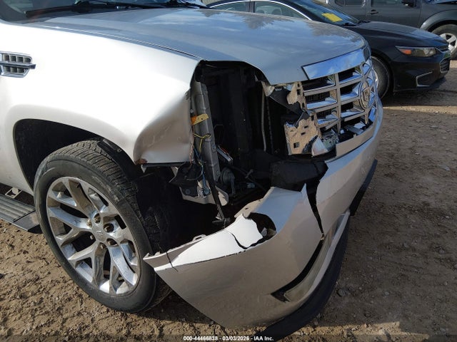 Aukcja sprzedaży 2010 Cadillac Escalade Premium, vin: 1GYUKCEF2AR121257, numer aukcji: 44466838