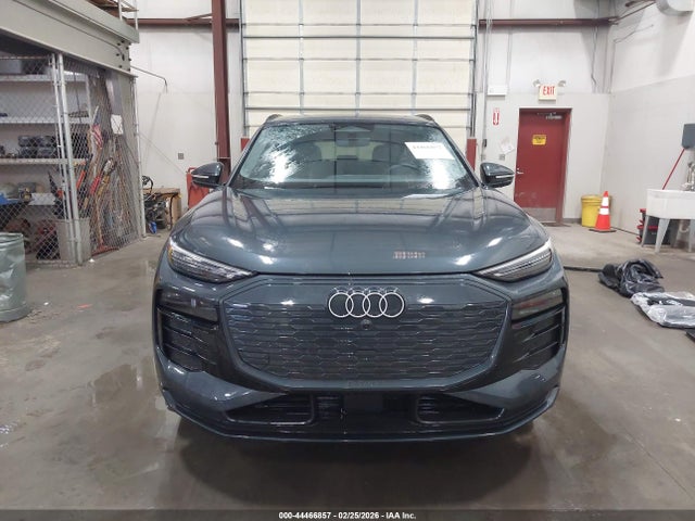 2025 Audi Q6 E-tron Premium Plus Quattro მანქანა იყიდება აუქციონზე, vin: WA124BGF3SA044312, აუქციონის ნომერი: 44466857