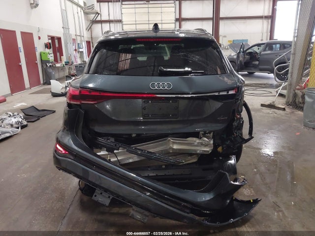 2025 Audi Q6 E-tron Premium Plus Quattro მანქანა იყიდება აუქციონზე, vin: WA124BGF3SA044312, აუქციონის ნომერი: 44466857