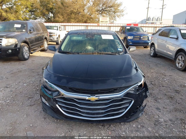 1G1ZD5ST3SF131464 Chevrolet Malibu Fwd 1lt