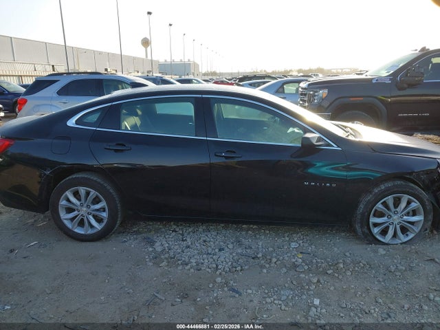 1G1ZD5ST3SF131464 Chevrolet Malibu Fwd 1lt