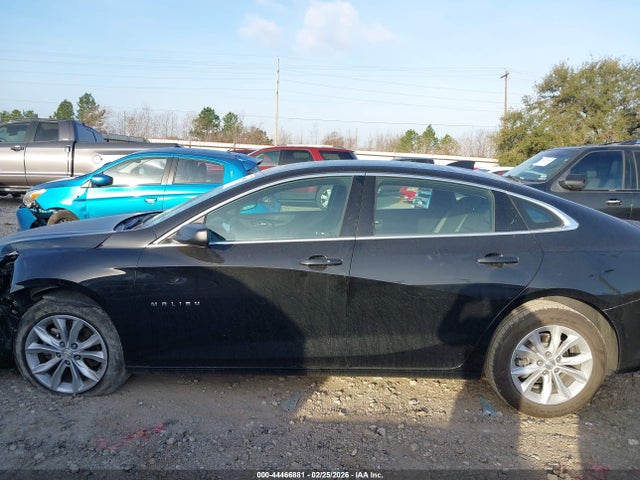 1G1ZD5ST3SF131464 Chevrolet Malibu Fwd 1lt