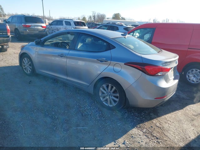Hyundai ELANTRA SE 2015 5NPDH4AE5FH558403 Image 3