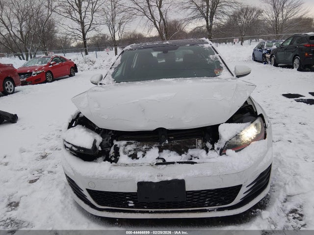 2015 Volkswagen Golf Gti 2.0t Se 4-door მანქანა იყიდება აუქციონზე, vin: 3VW4T7AUXFM054752, აუქციონის ნომერი: 44466899