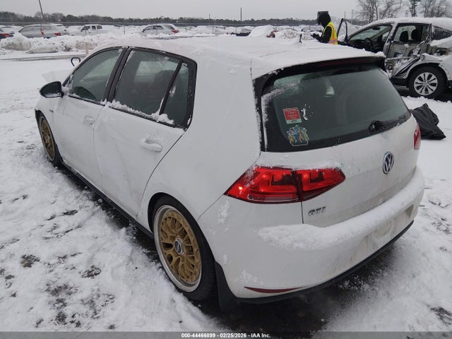 2015 VOLKSWAGEN GOLF GTI 3VW4T7AUXFM054752 Photo 2