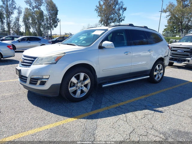 1GNKVJKDXHJ327681 Chevrolet Traverse Premier