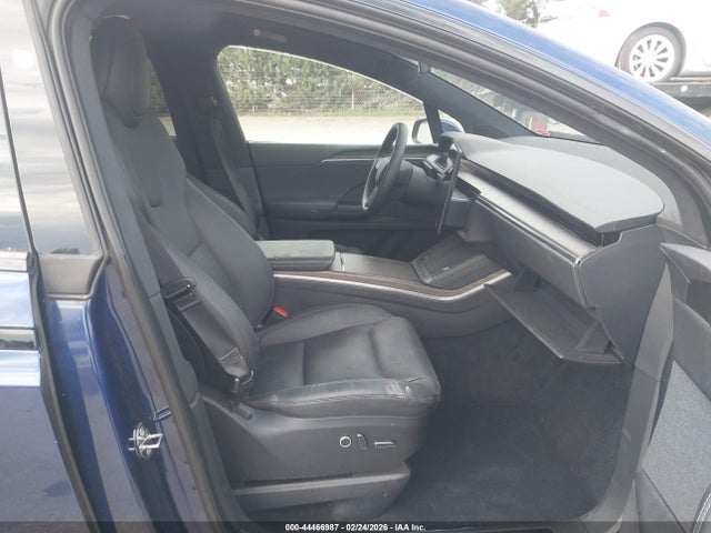 44466987 :رقم المزاد ، 7SAXCAE5XPF377952 vin ، 2023 Tesla Model X Dual Motor All-wheel Drive/standard Range مزاد بيع
