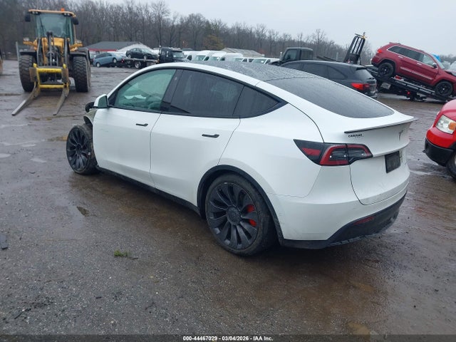 Продажа на аукционе авто 2021 Tesla Model Y Performance Dual Motor All-wheel Drive, vin: 5YJYGDEF0MF209832, номер лота: 44467029