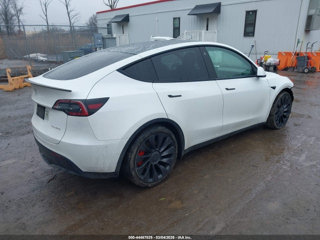 Продажа на аукционе авто 2021 Tesla Model Y Performance Dual Motor All-wheel Drive, vin: 5YJYGDEF0MF209832, номер лота: 44467029