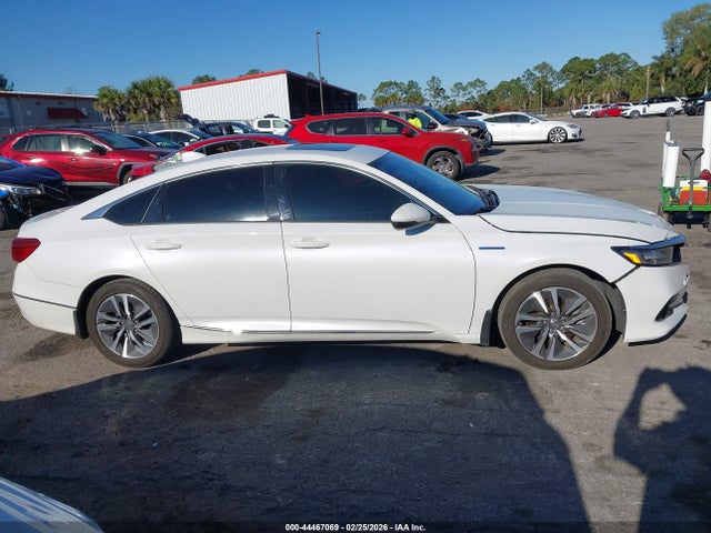 44467069 :رقم المزاد ، 1HGCV3F57NA017481 vin ، 2022 Honda Accord Hybrid Ex-l مزاد بيع