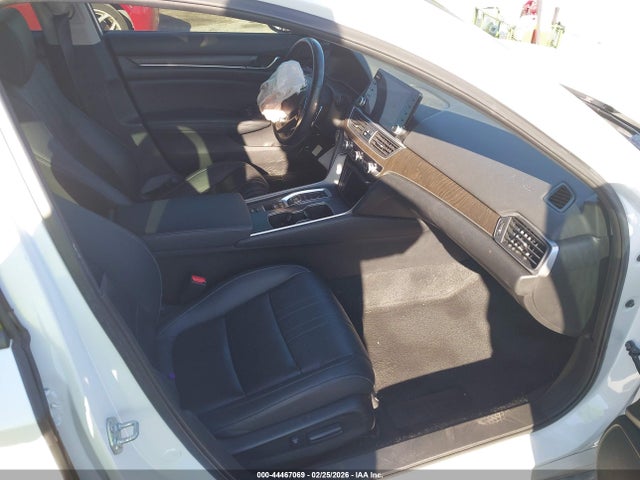 44467069 :رقم المزاد ، 1HGCV3F57NA017481 vin ، 2022 Honda Accord Hybrid Ex-l مزاد بيع