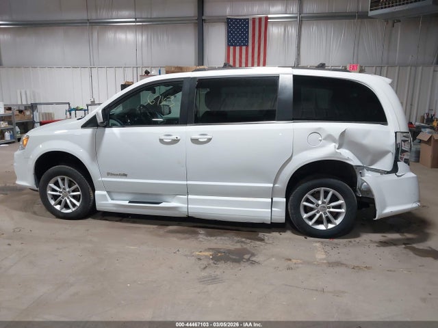 2020 Dodge Grand Caravan Sxt მანქანა იყიდება აუქციონზე, vin: 2C4RDGCGXLR184113, აუქციონის ნომერი: 44467103