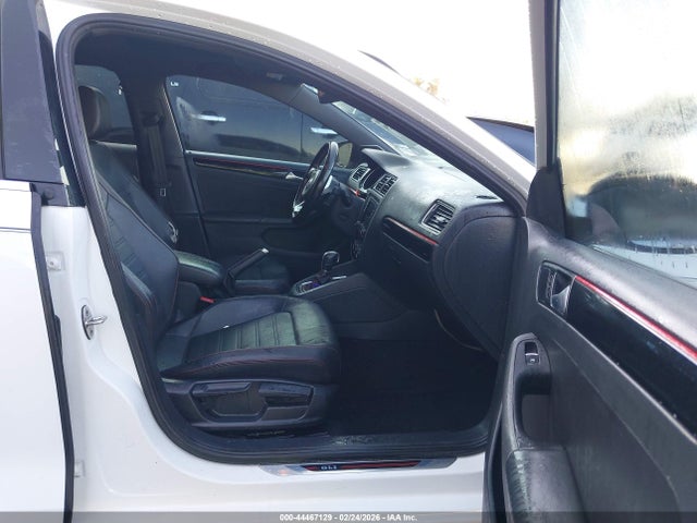 Продажа на аукционе авто 2017 Volkswagen Jetta Gli, vin: 3VW4T7AJ2HM388122, номер лота: 44467129