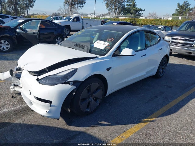 44467128 :رقم المزاد ، 5YJ3E1EA4MF868418 vin ، 2021 Tesla Model 3 Standard Range Plus Rear-wheel Drive مزاد بيع