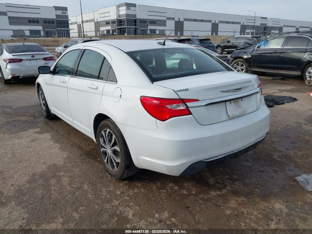 Aukcja sprzedaży 2014 Chrysler 200 Lx, vin: 1C3CCBAB0EN205638, numer aukcji: 44467130