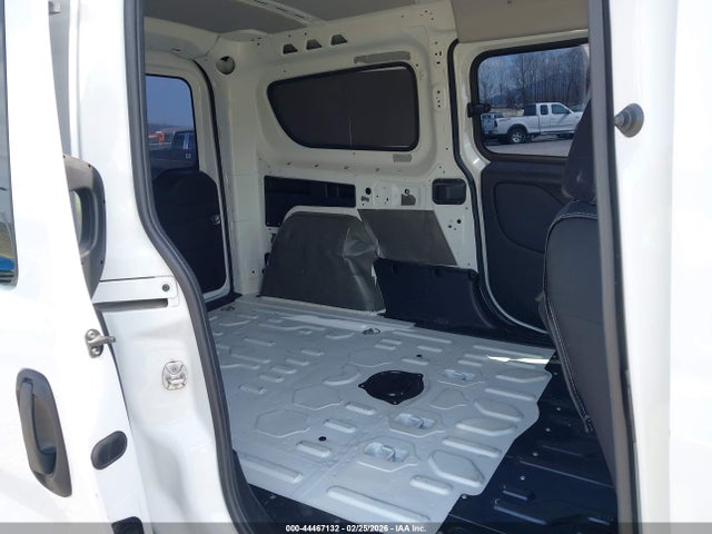 44467132 :رقم المزاد ، ZFBERFAB2H6H02401 vin ، 2017 Ram Promaster City مزاد بيع