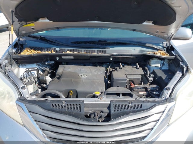 Aukcja sprzedaży 2012 Toyota Sienna Xle V6 8 Passenger, vin: 5TDYK3DC0CS227368, numer aukcji: 44467136