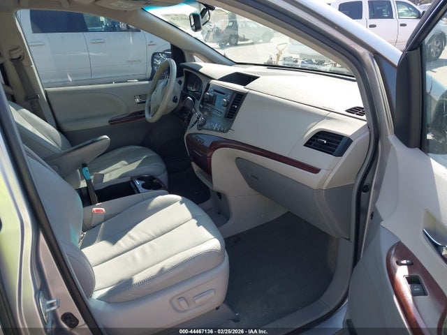 Aukcja sprzedaży 2012 Toyota Sienna Xle V6 8 Passenger, vin: 5TDYK3DC0CS227368, numer aukcji: 44467136