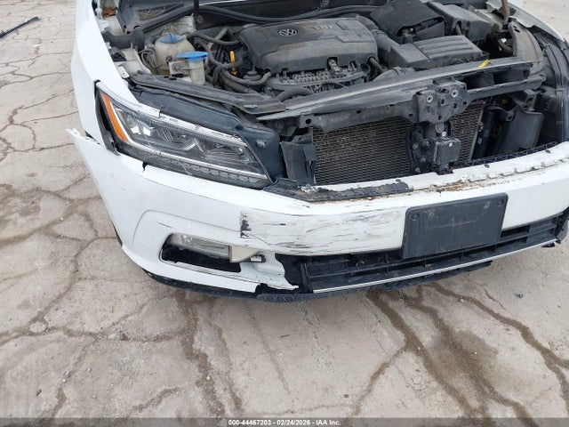 2016 VOLKSWAGEN PASSAT 1VWBT7A32GC057372 Photo 5