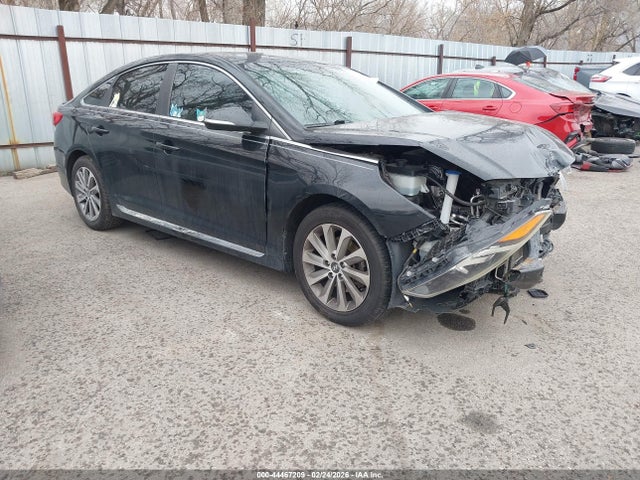 Hyundai Sonata Sport 2016 5NPE34AF1GH285411 zdjęcie główne