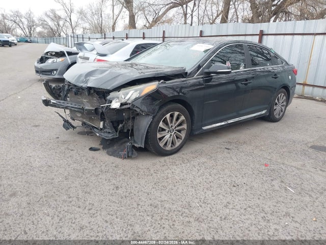 Hyundai Sonata Sport 2016 5NPE34AF1GH285411 Image 2