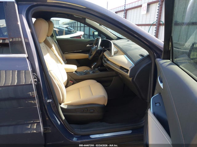 2024 CADILLAC XT4 1GYAZAR41RF135823 Photo 4