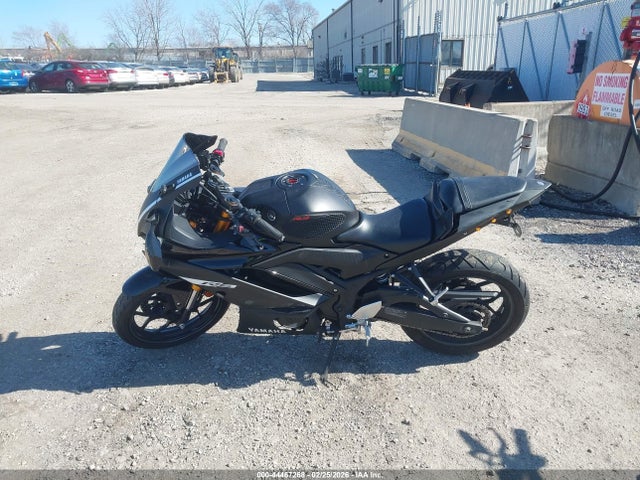 MH3RH17Y5KK001252 Yamaha YZFR3