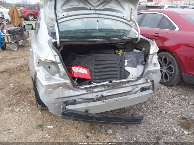 3N1AB7AP9JY272334 Nissan SENTRA SV