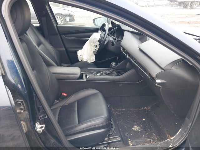 44467327 :رقم المزاد ، JM1BPBDM6K1123540 vin ، 2019 Mazda Mazda3 Preferred Package مزاد بيع