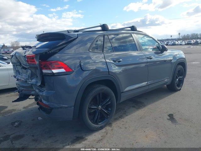 Auction sale of the 2022 Volkswagen Atlas Cross Sport 3.6l V6 Sel R-line Black, vin: 1V2AE2CA8NC229066, lot number: 44467338