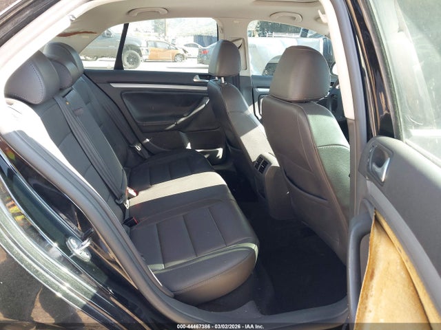 2007 Volkswagen Jetta Wolfsburg Edition მანქანა იყიდება აუქციონზე, vin: 3VWEG71K97M132365, აუქციონის ნომერი: 44467386