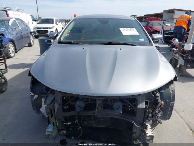 Aukcja sprzedaży 2015 Chrysler 200 C, vin: 1C3CCCCG3FN650889, numer aukcji: 44467520