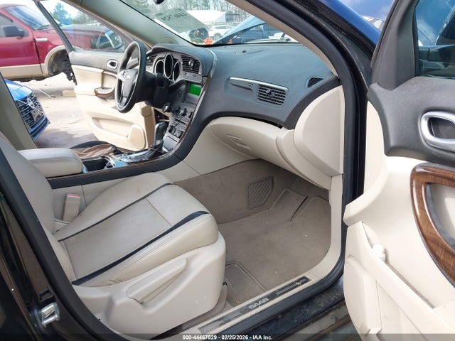 2011 SAAB 9-4X 3G0FNPEY6BS800331 Photo 4