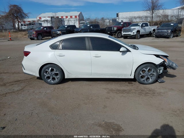 Продажа на аукционе авто 2019 Kia Forte Lxs, vin: 3KPF24AD0KE026802, номер лота: 44467533