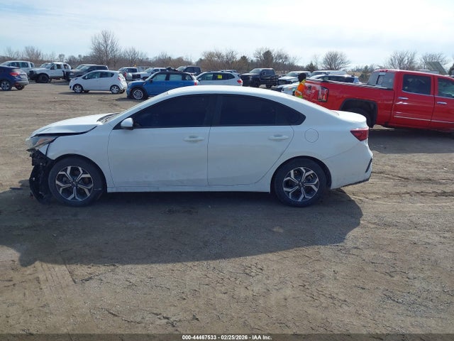 Продажа на аукционе авто 2019 Kia Forte Lxs, vin: 3KPF24AD0KE026802, номер лота: 44467533