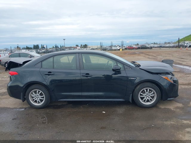 Toyota Corolla Hybrid Le 2021 JTDEAMDE4MJ019487 Image 13